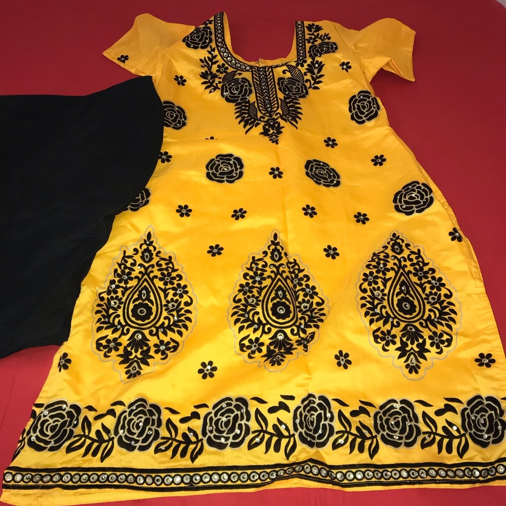 Shalwaar kameez